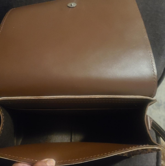 Cheetah print genuine Leather purse. - Picture 2 of 3